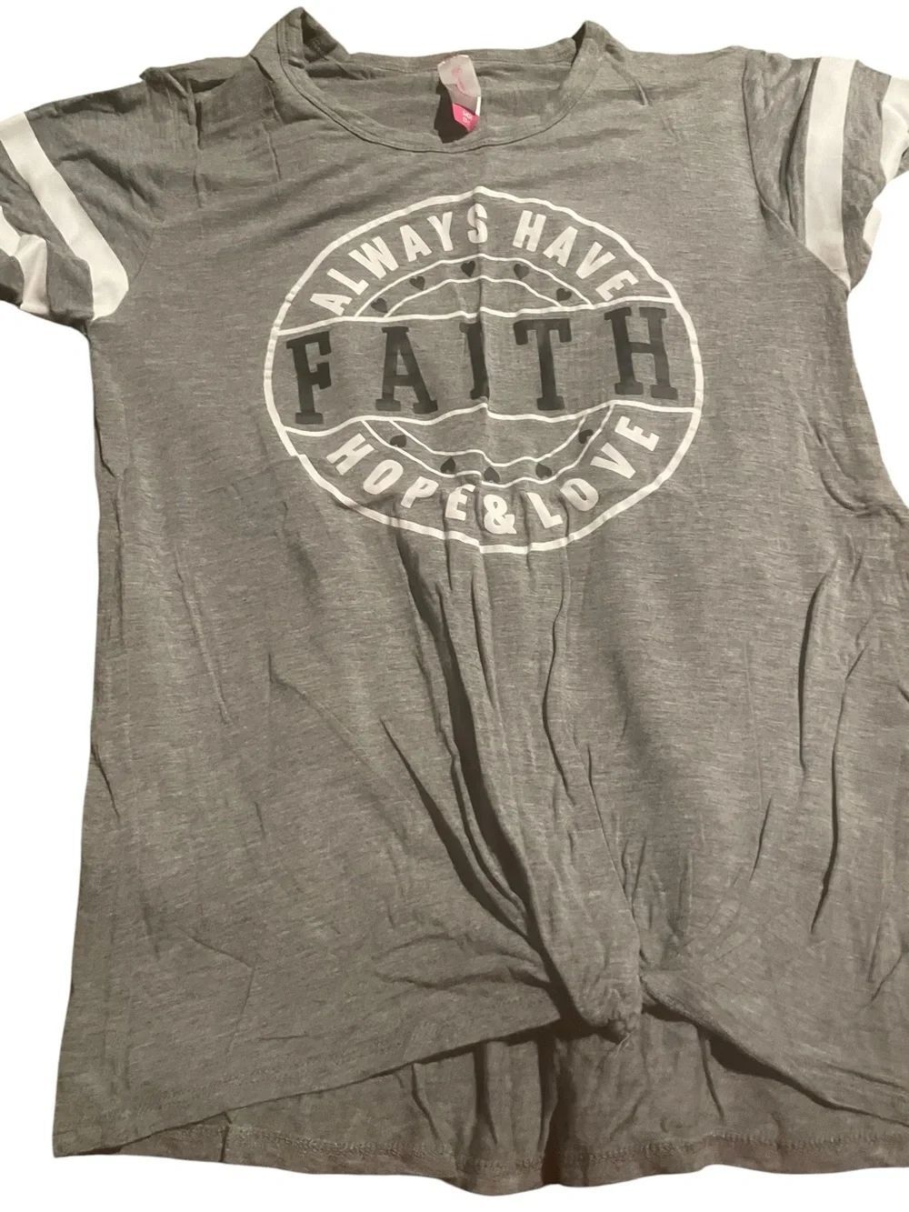 No Boundaries size small Gray 'Faith' Graphic Tee new with tags